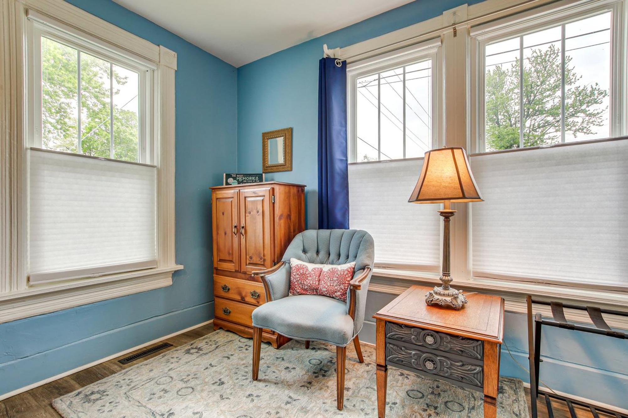 Lavish House With Patio - 2 Blocks To Green Lake! Экстерьер фото